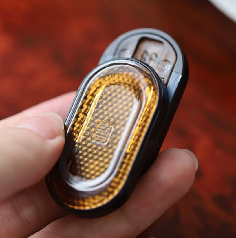 発糕宝石ストレートプッシュカード オリジナル EDC ストレス解消トイ 宝石カット面 薄型金属指先遊びストレス解消玩具